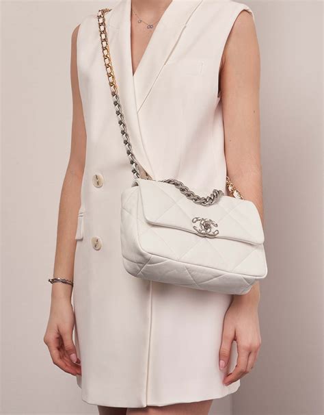 white chanel 19 bag